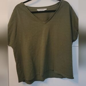Simons Olive Green V‑Neck Short Sleeve Top